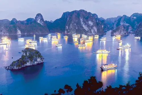 Vịnh Hạ Long dải ngọc xanh ảnh 7