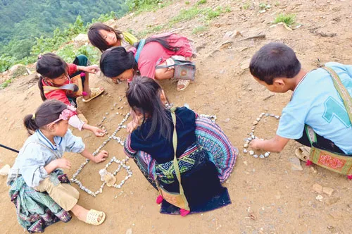 Hồn nhiên trẻ thơ Tây Bắc ảnh 7