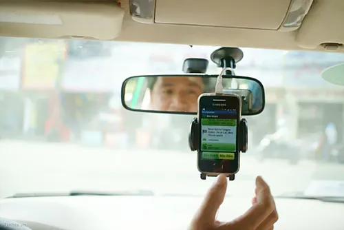 Sở Giao thông Vận tải Hà Nội lo ngại việc không giới hạn số lượng xe sử dụng phần mềm gọi xe sẽ khiến gia tăng ùn tắc giao thông.