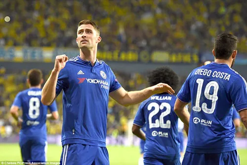 Cahill ghi bàn đầu tiên tại Champions League.