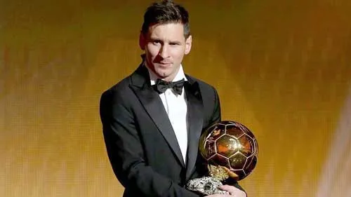 Messi lần thứ 5 giành Quả bóng vàng. Messi lần thứ 5 giành Quả bóng vàng.