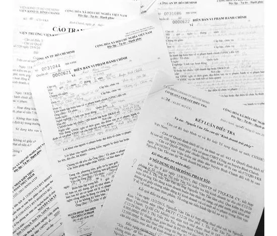 Các biên bản xử phạt vi phạm hành chính, kết luận điều tra vụ án của Công an huyện Bình Chánh và cáo trạng của Viện KSND huyện Bình Chánh đối với quán phở của anh Nguyễn Văn Tấn