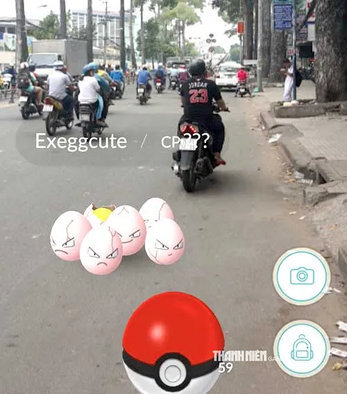 'Pokémon Go' nhận được sự quan tâm lớn của giới trẻ nhờ tính năng tương tác với thực tế, khuyến khích người dùng vận động...