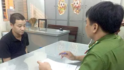 Cơ quan điều tra làm việc với Trường.