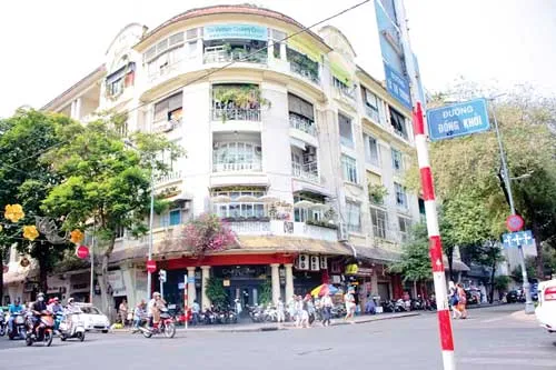 Một góc khu đất vàng 164 Đồng Khởi.