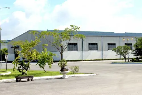 Nhà máy xử lý chất thải rắn Tràng Cát vắng lặng. Ảnh: Đ.TUÂN