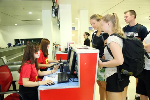 Ai ai cũng hân hoan mong muốn mang đến kỳ nghỉ lễ, du lịch vui tươi, ý nghĩa cho hành khách