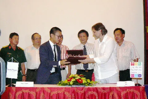 Lễ ký kết thỏa thuận giữa hai đơn vị