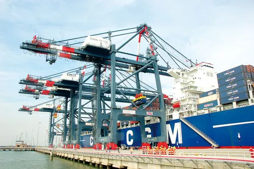 Vận chuyển hàng hóa tại Cảng Cái Mép-Thị Vải (Bà Rịa-Vũng Tàu).