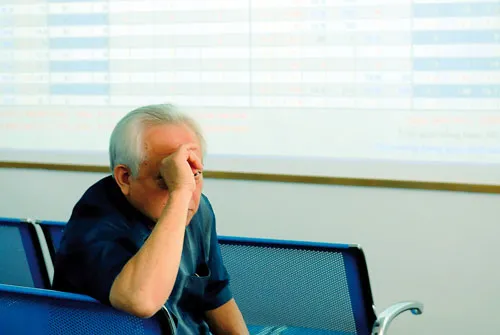 NĐT và cổ đông nhỏ là những người thiệt hại nặng khi minh bạch của DN không được đặt lên hàng đầu. Ảnh: LÃ ANH NĐT và cổ đông nhỏ là những người thiệt hại nặng khi minh bạch của DN không được đặt lên hàng đầu. Ảnh: LÃ ANH