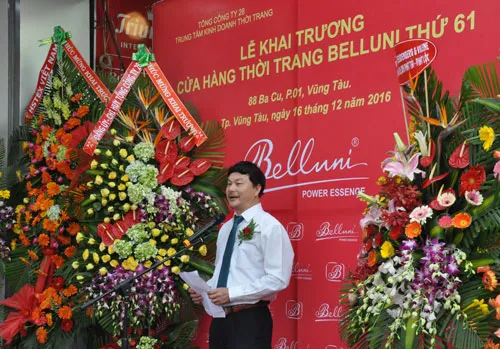 Đại diện Tổng công ty 28 phát biểu tại lễ khai trương cửa hàng Belluni thứ 61.