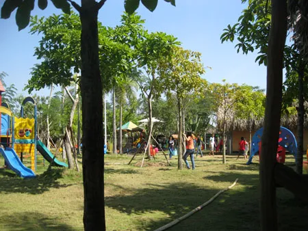 Khu dã ngoại cắm trại.