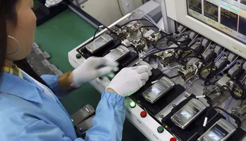 FDI cũng như mọi nguồn lực bên ngoài khác rất quan trọng, nhưng họ có thể vào và có thể ra đi. Cái còn lại là người Việt Nam học được những gì? (Ảnh: VOV)