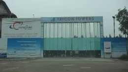 Nhiều khách hàng bức xúc vì dự án Tricon Towers ngừng thi công.