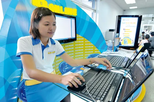 Thanh toán vé máy bay trên ACB Online. Ảnh: VIỆT DŨNG