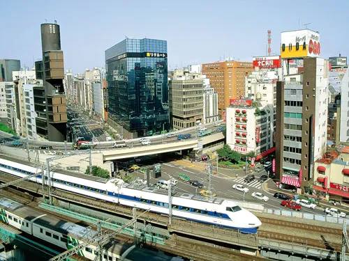 Nhật Bản mấp mé suy thoái trở lại.