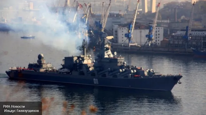 Tuần dương tên lửa Varyag của Nga không lùi bước trước kẻ thù