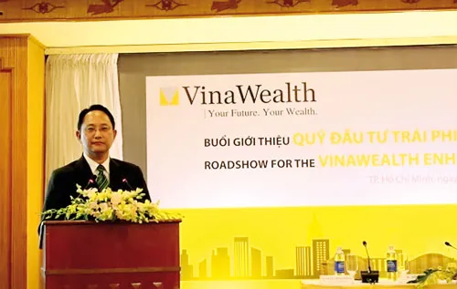 Ông Sebastian Subba, Tổng giám đốc VFF giới thiệu về Quỹ đầu tư trái phiếu VinaWealth. Ảnh: G. HÙNG