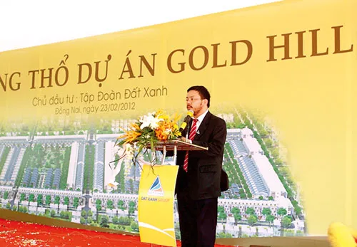Ông Lương Trí Thìn, Chủ tịch HĐQT, kiêm TGĐ Đất Xanh tại lễ động thổ dự án Gold Hill. Ông Lương Trí Thìn, Chủ tịch HĐQT, kiêm TGĐ Đất Xanh tại lễ động thổ dự án Gold Hill.