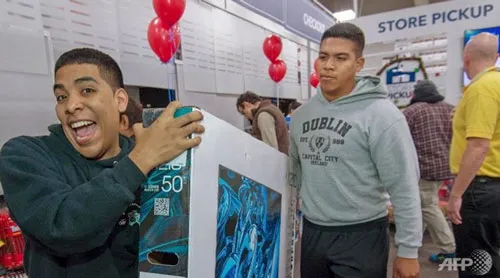 Người tiêu dùng Hoa Kỳ hồ hởi với Thứ sáu Đen.