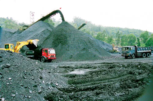 Việc khai thác khoáng sản đang được tập trung chấn chỉnh, tăng cường quản lý.