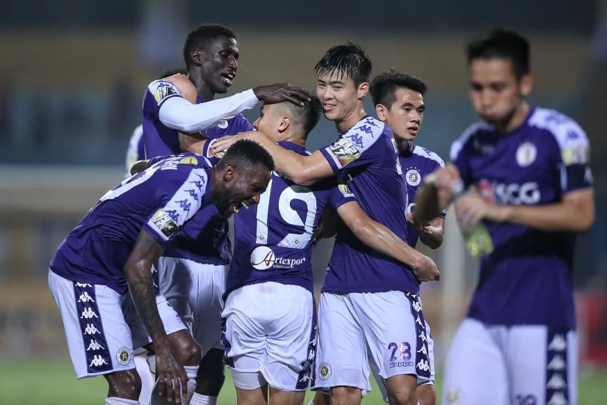 Hà Nội áp sát ngôi đầu sau cú ngược dòng trước Hải Phòng ảnh 2