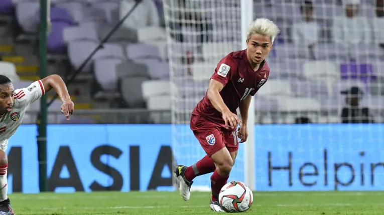 Tiền đạo Chanathip 