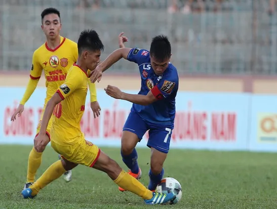 Cầm chân nhau, Quảng Nam và Nam Định xếp áp chót ảnh 1