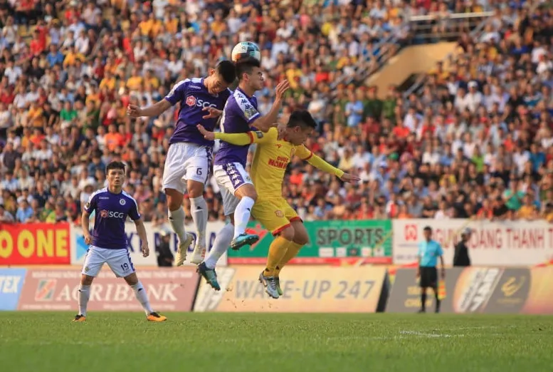 Thi đấu nhạt nhòa, Hà Nội trắng tay trên sân Thiên Trường ảnh 2