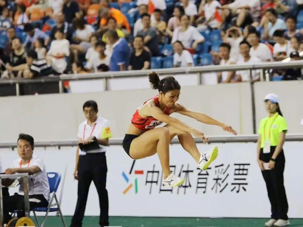 Bùi Thị Thu Thảo đoạt HCV nhảy xa nữ.