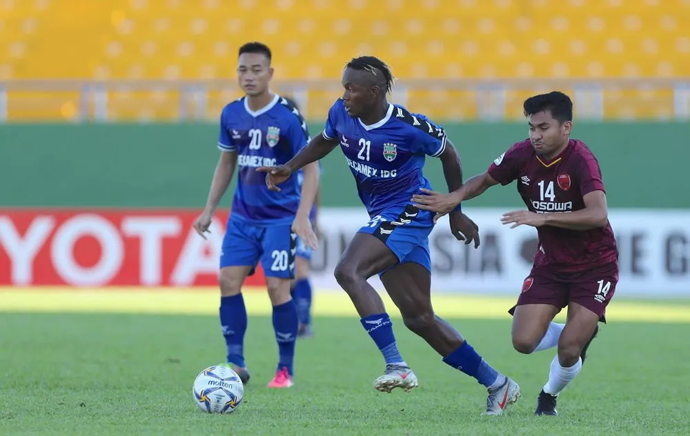 B.Bình Dương sang Indonesia với ưu thế đã thắng 1-0 trong trận lượt đi. Ảnh: DŨNG PHƯƠNG