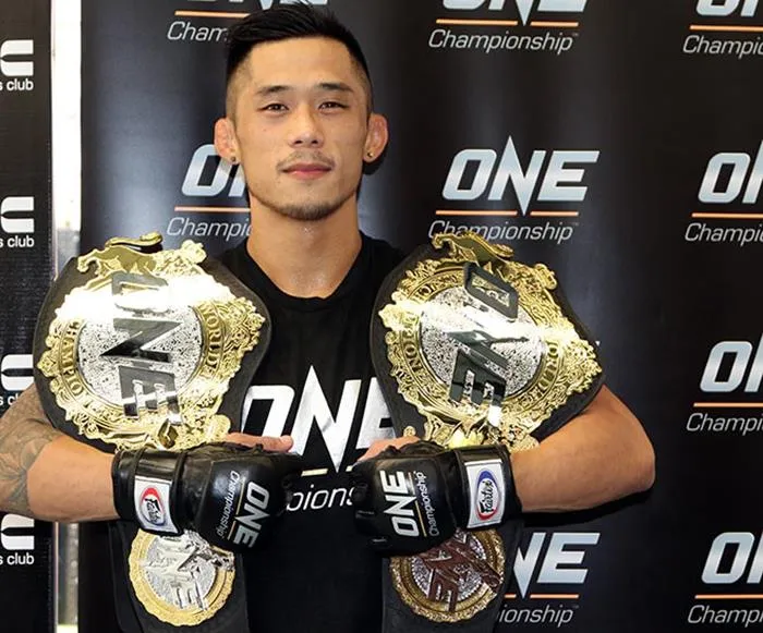 Võ sĩ người Australia gốc Việt Martin Nguyễn.