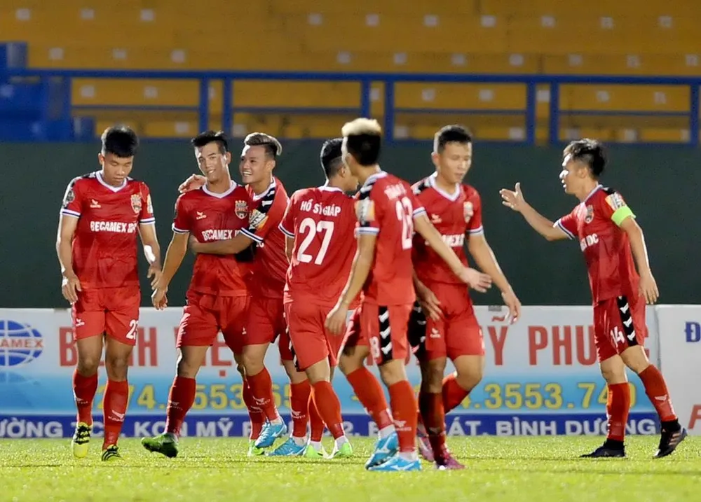 B.Bình Dương – Hải Phòng 2-0, Tiến Linh tỏa sáng giải hạn cho đội chủ nhà ảnh 2