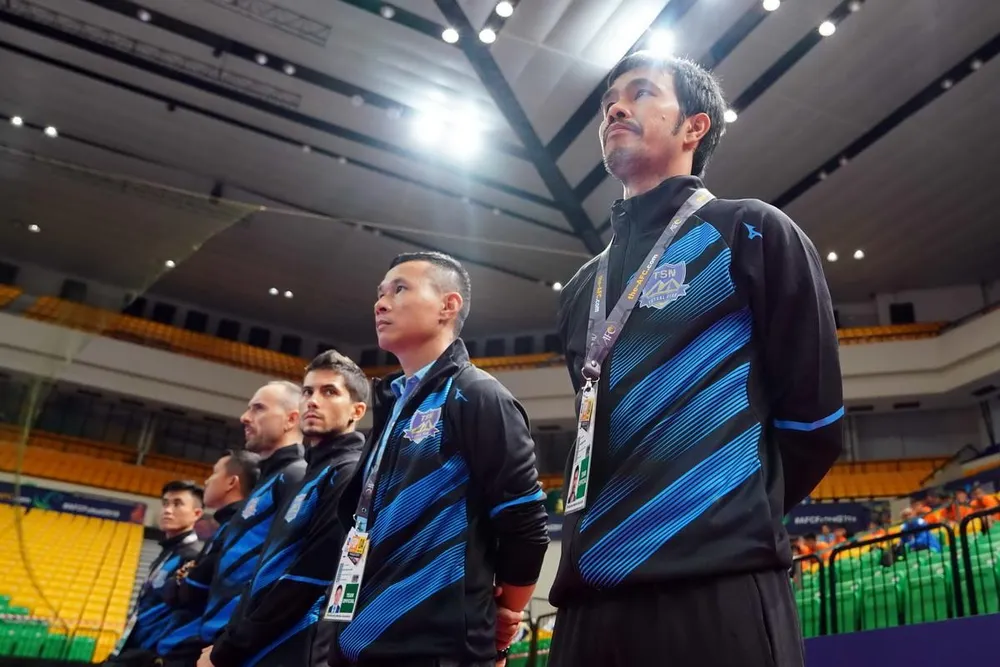 HLV Phạm Minh Giang thận trọng trước trận gặp Nafit Al Wasat ảnh 1