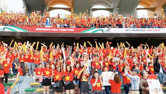 Các CĐV Việt Nam luôn đồng hành cùng đội tuyển quốc gia.