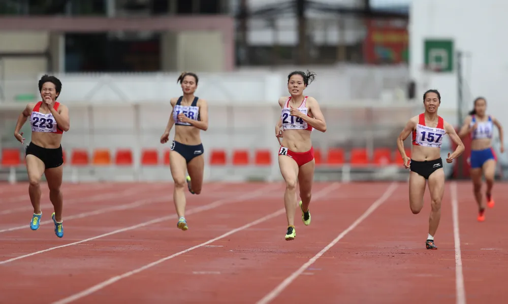 Đoạt 2 HCV tại giải VĐQG 2019: Nguyễn Thị Huyền vẫn phải chờ “vé vớt” ảnh 1