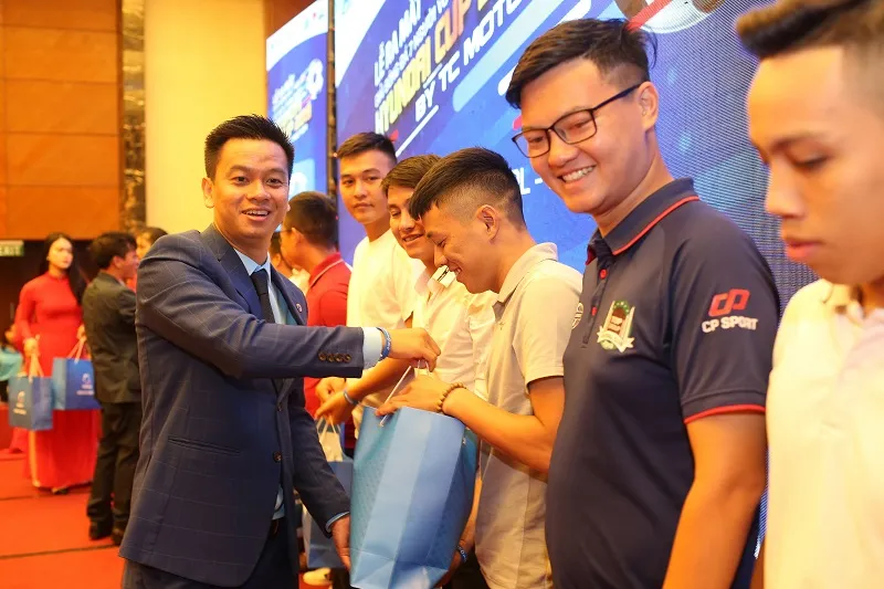 Khởi động giải bóng đá 7 người vô địch toàn quốc 2019 ảnh 1