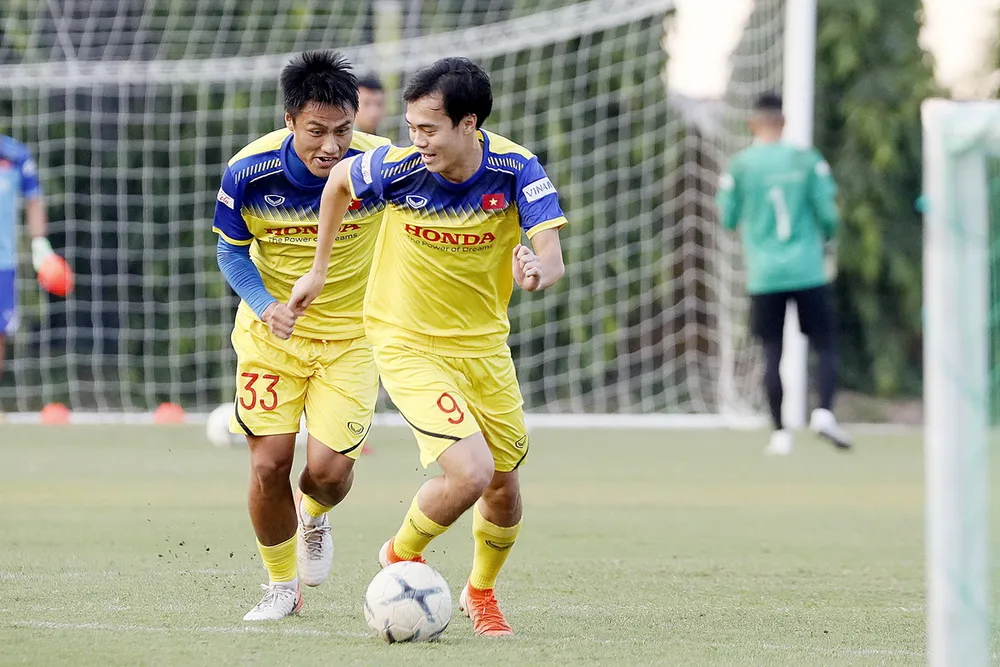 Chạy đua cùng thời gian ảnh 1