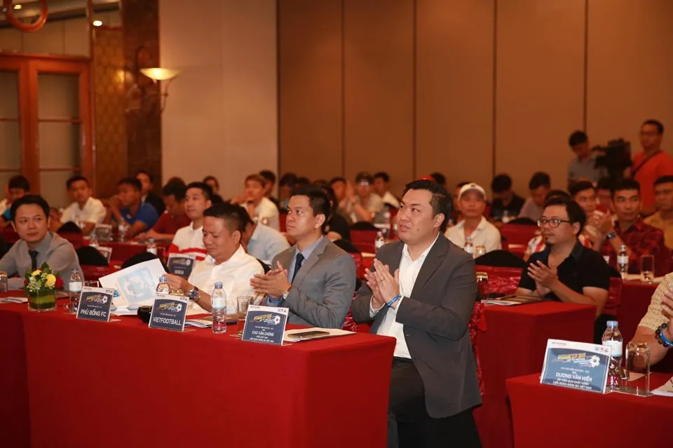 Khởi tranh giải bóng đá phong trào Ngoại hạng Sài Gòn 2019 ảnh 1