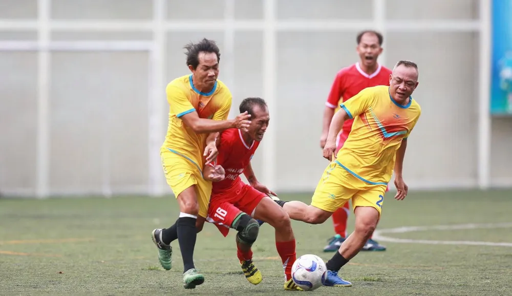 Cựu cầu thủ Cảng Sài Gòn tranh chung kết cùng cựu Sinh viên TPHCM ảnh 1