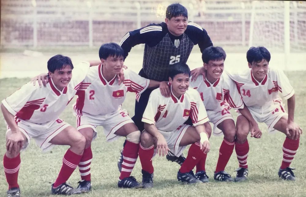 Những trận cầu tri ân ảnh 1