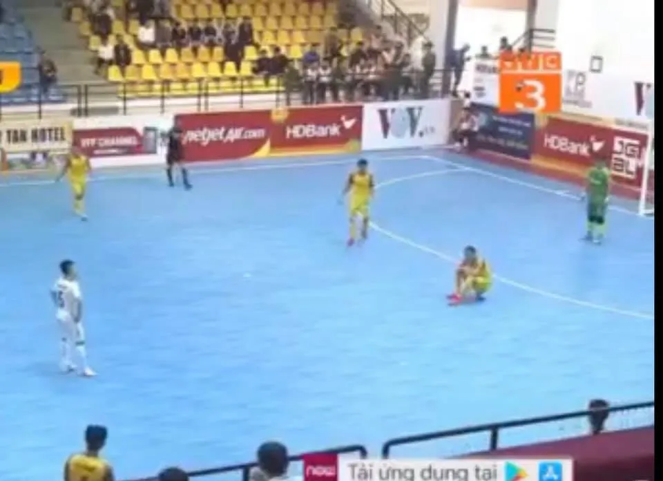 Tuyển thủ Việt Nam có hành vi xem thường futsal Thái Sơn Nam và khán giả? ảnh 1