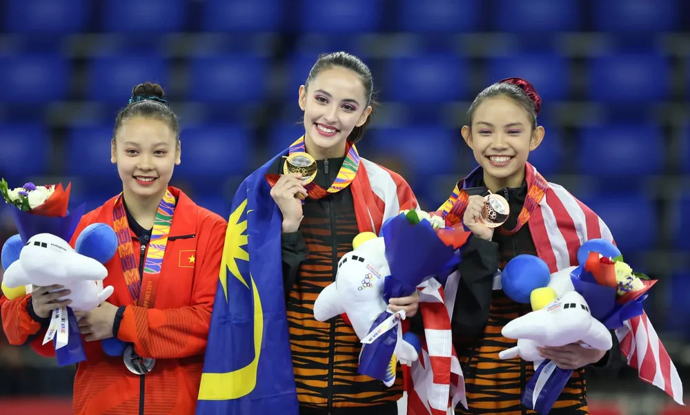 Hoa khôi TDDC Malaysia làm nóng SEA Games 30 ảnh 5