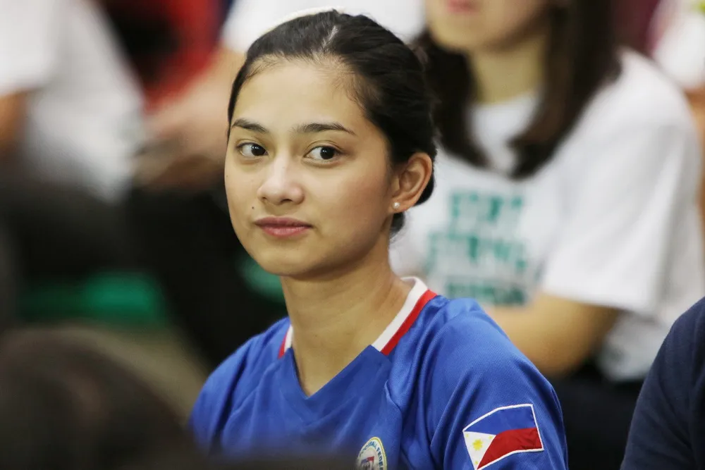 Dàn hot-girl làm nền cho chiến thắng thuyết phục của tuyển nữ Việt Nam ảnh 3