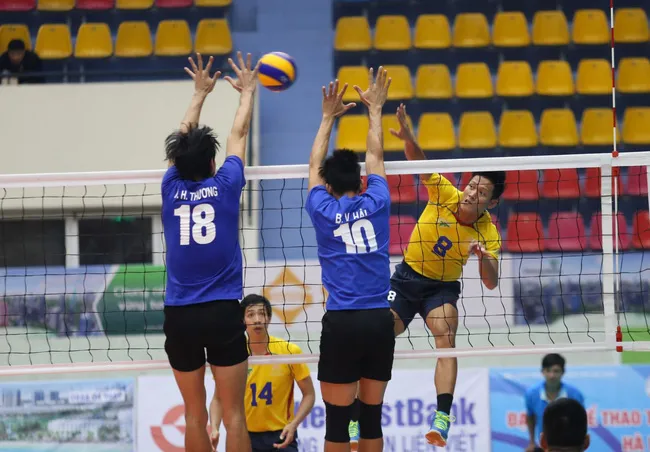 Bóng chuyền kỳ vọng trở lại vào tháng 6 ảnh 2