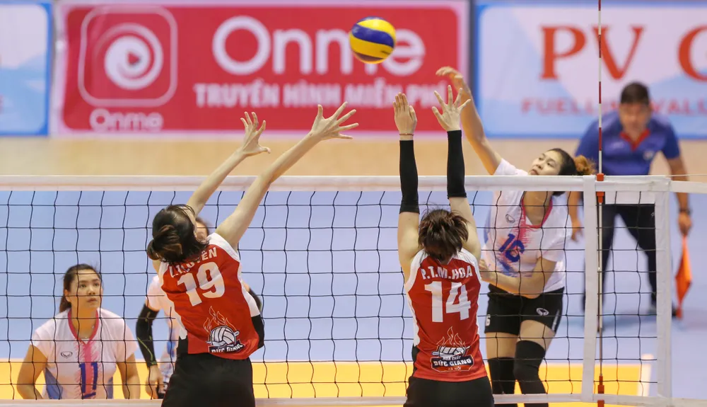 Giải bóng chuyền VĐQG 2020: Khó chọn quân cho đội tuyển nữ ảnh 1