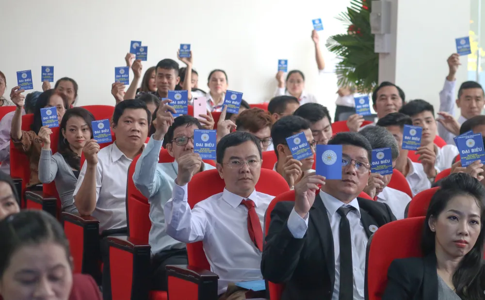 Ông Châu Vĩnh Huy được bầu làm Chủ tịch Liên đoàn Thể dục TPHCM ảnh 1