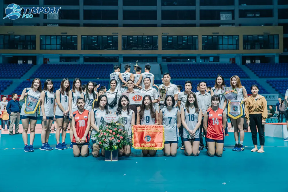 Cựu hoa khôi bóng chuyền say mê nghề thống kê kỹ thuật ảnh 2