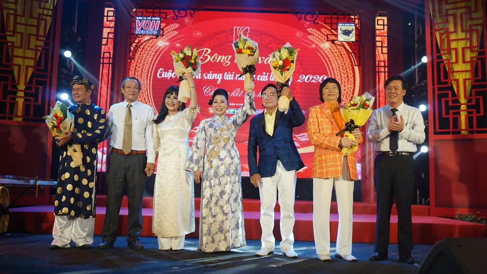 Cuộc thi Bông lúa vàng 2020 'Tỏa sáng tài năng cải lương': Người đẹp Bình Dương toả sáng ảnh 2