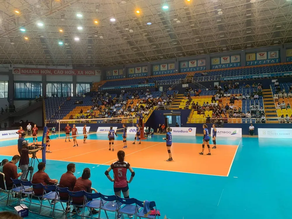 HLV Kim Huệ thua trận ra mắt cùng NHCT ảnh 1